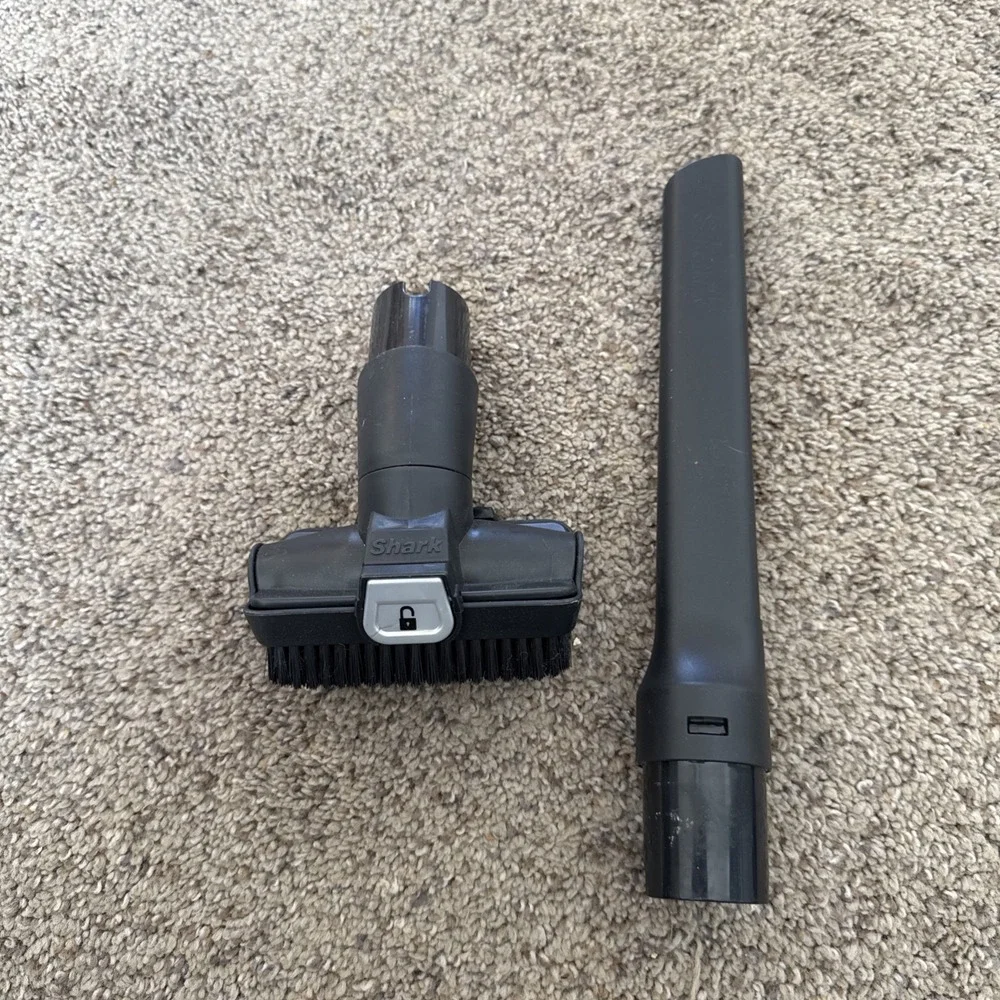 Shark Model: 284FFJ700 Pet Multi-Tool Dusting Brush Vacuum Attachment‎ Angled